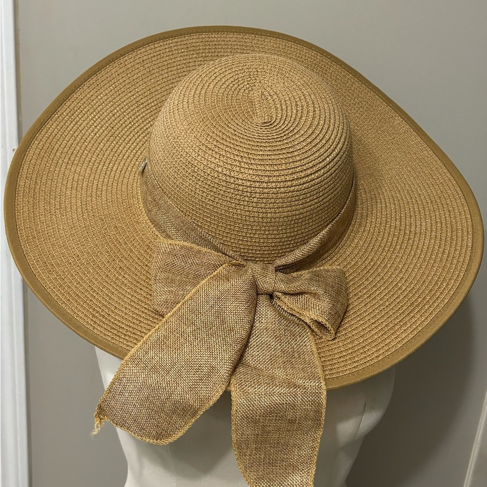 Ale-Hop Wide brim Hat